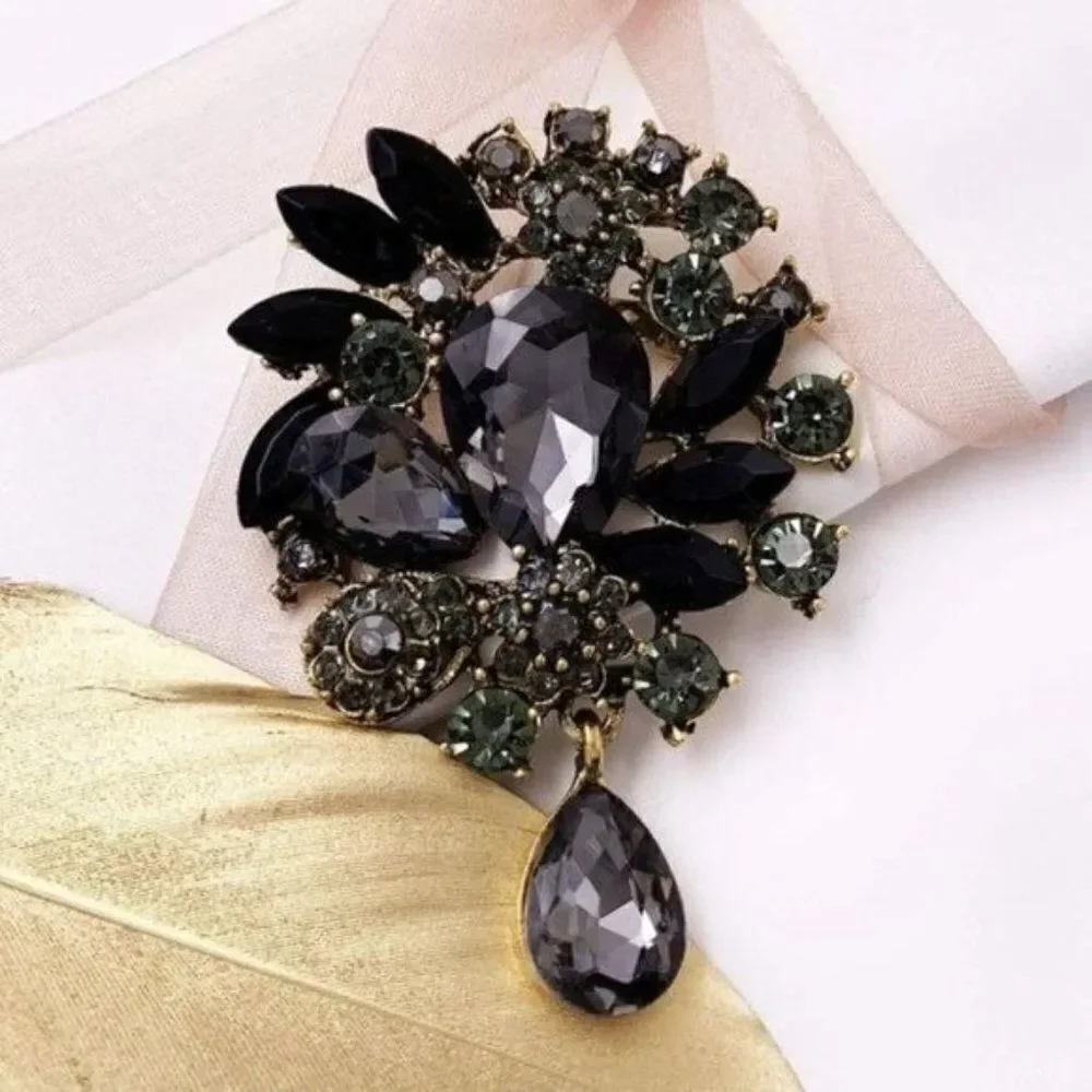 Yellow Gold with Black Onyx and Gray Austrian Crystal Flower Teardrop Brooch